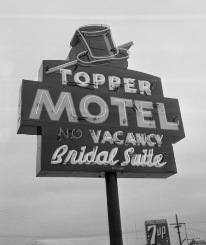 Topper Motel.